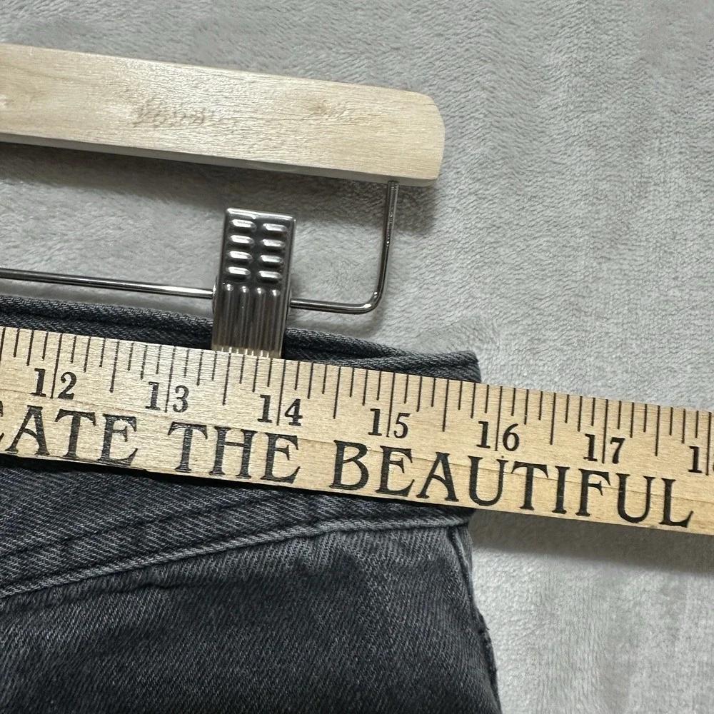 BDG Urban Outfitters Bow Fit Women's 31 Straight Leg Denim Jeans Raw Cut Hem